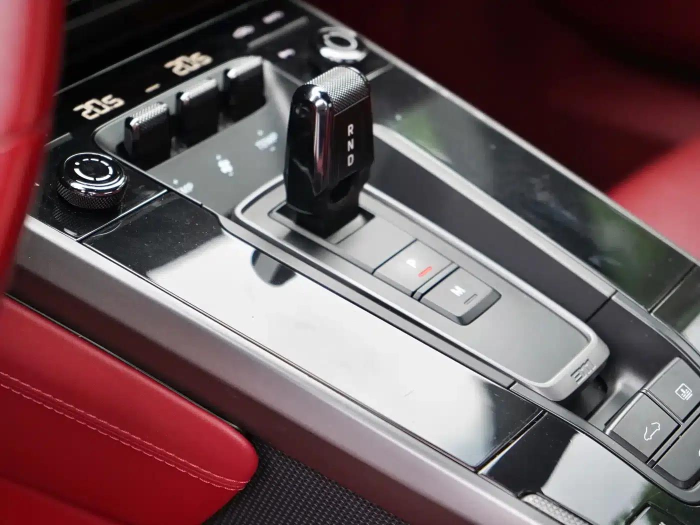 2022 Porsche 911 Carrera 3.0T — миниатюра 9