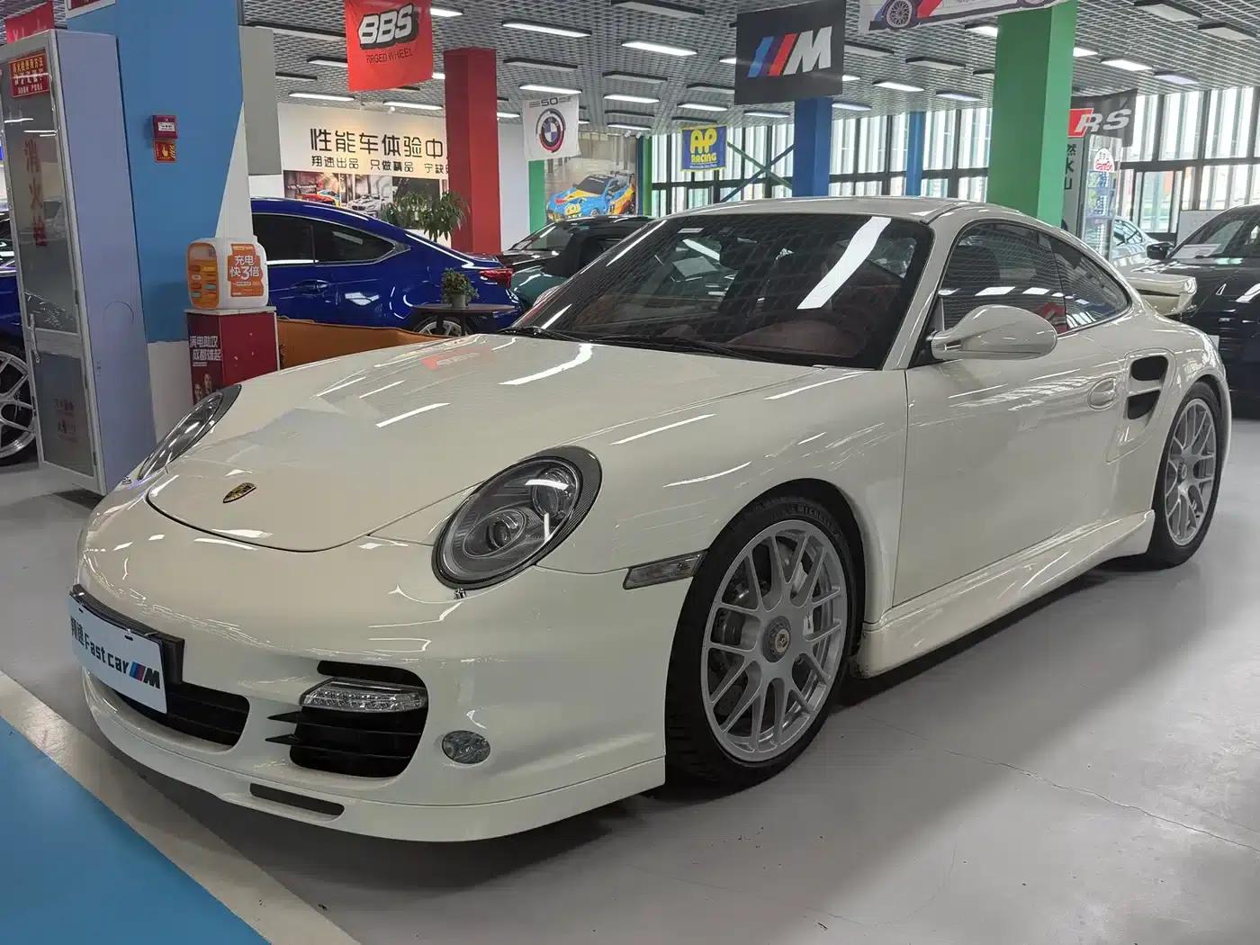 2010 Porsche 911 Turbo 3.8T — миниатюра 1