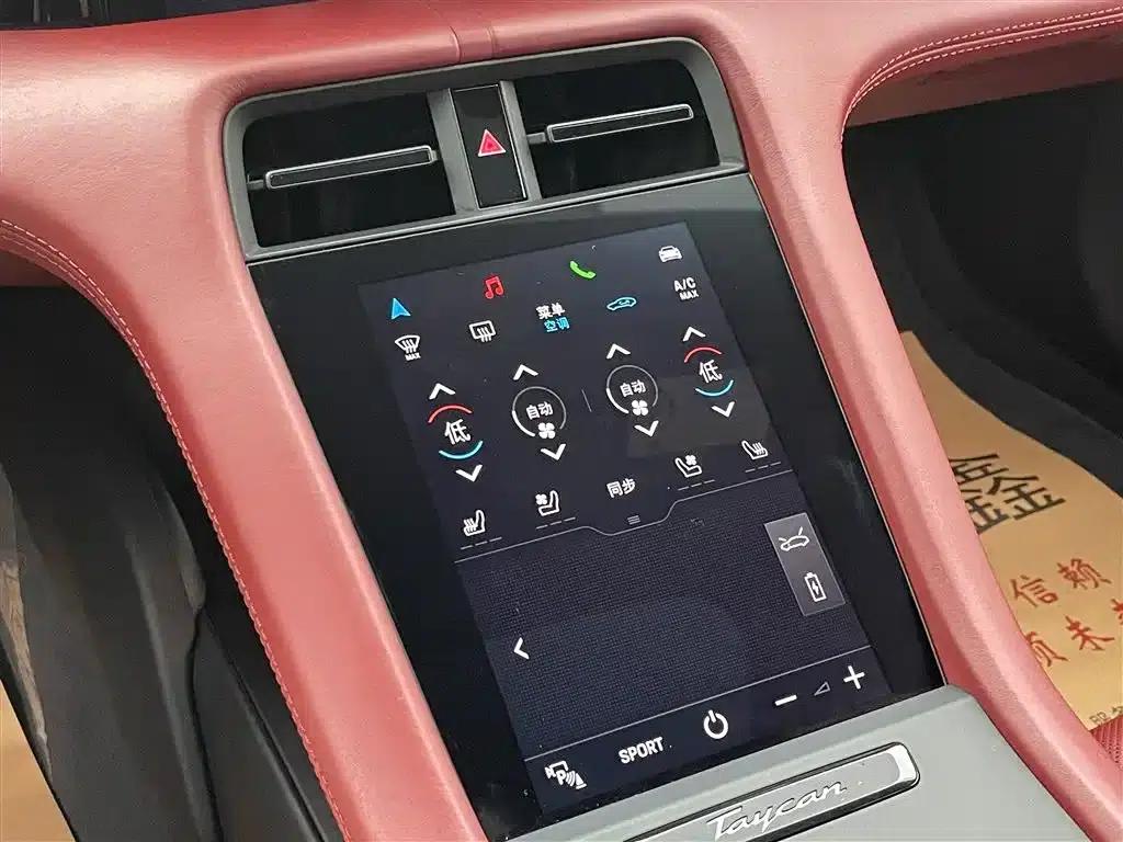 2019 Taycan 4S — миниатюра 21