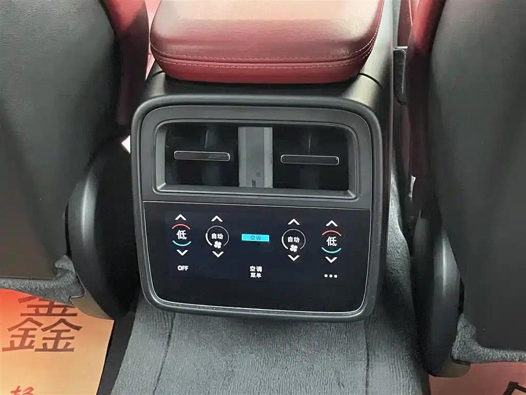 2019 Taycan 4S — миниатюра 27