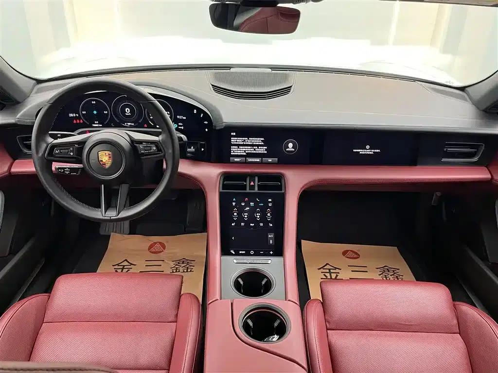2019 Taycan 4S — миниатюра 29