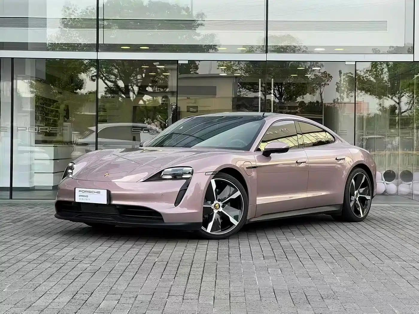 2020 Taycan — миниатюра 1
