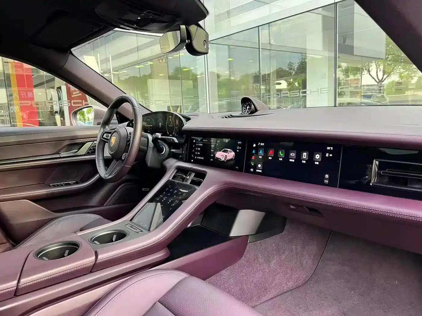 2020 Taycan — миниатюра 11