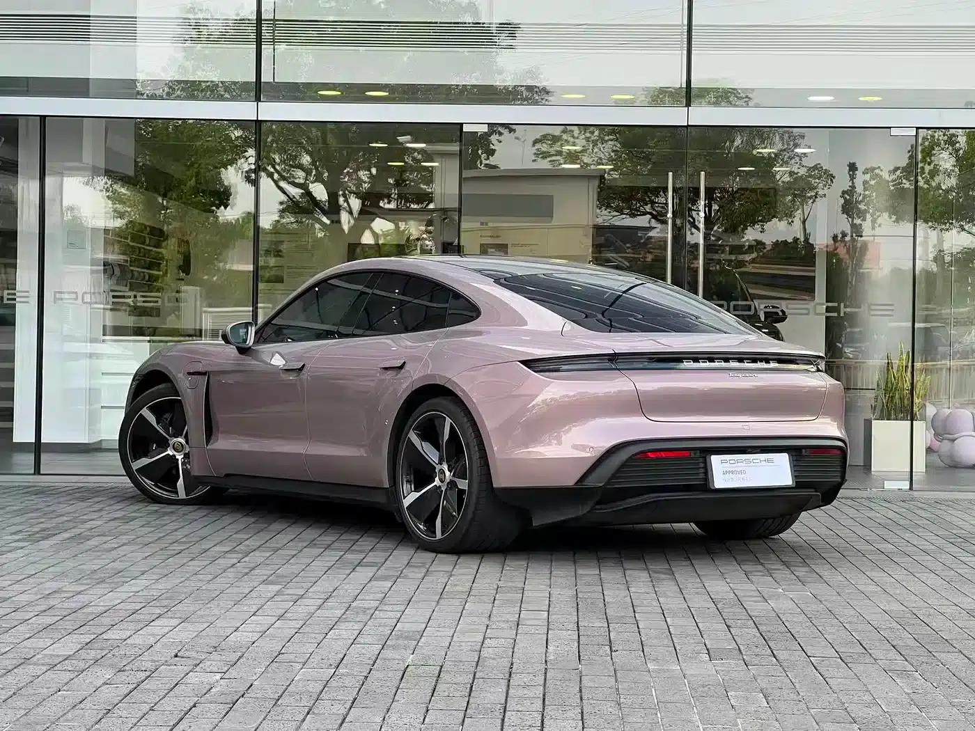 2020 Taycan — миниатюра 3