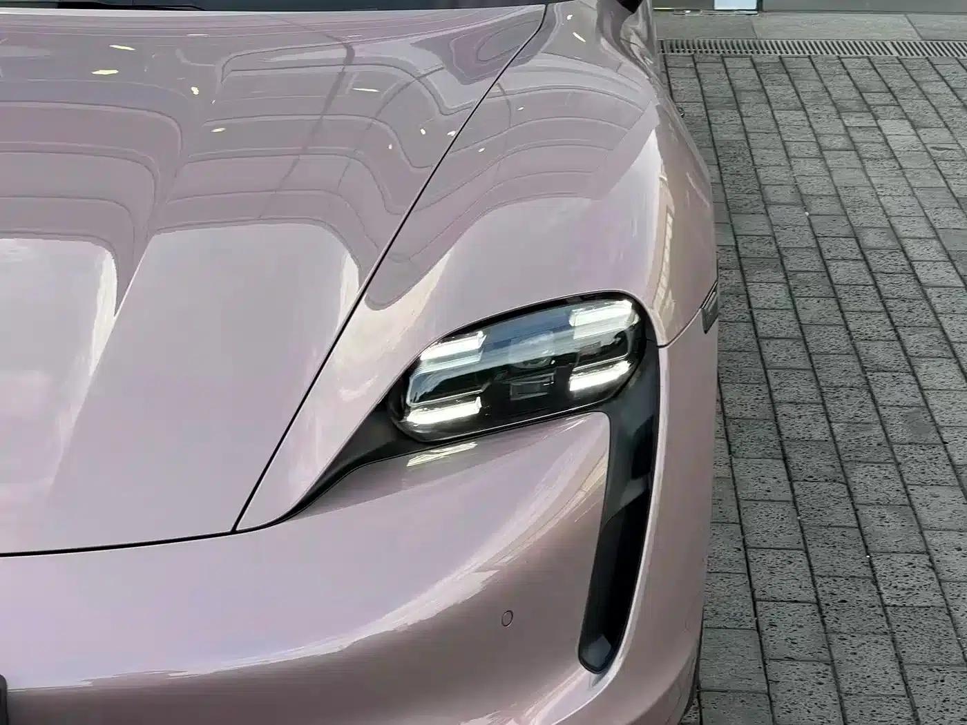 2020 Taycan — миниатюра 6