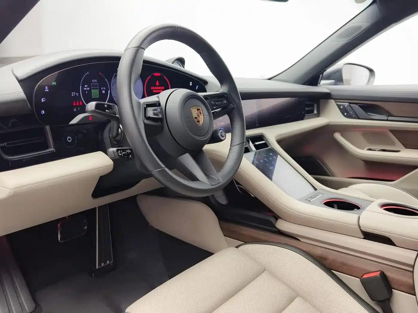 Taycan 2025 Taycan 4S Cross Turismo — миниатюра 13