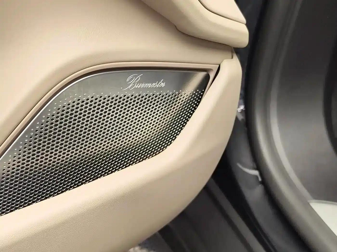Taycan 2025 Taycan 4S Cross Turismo — миниатюра 19