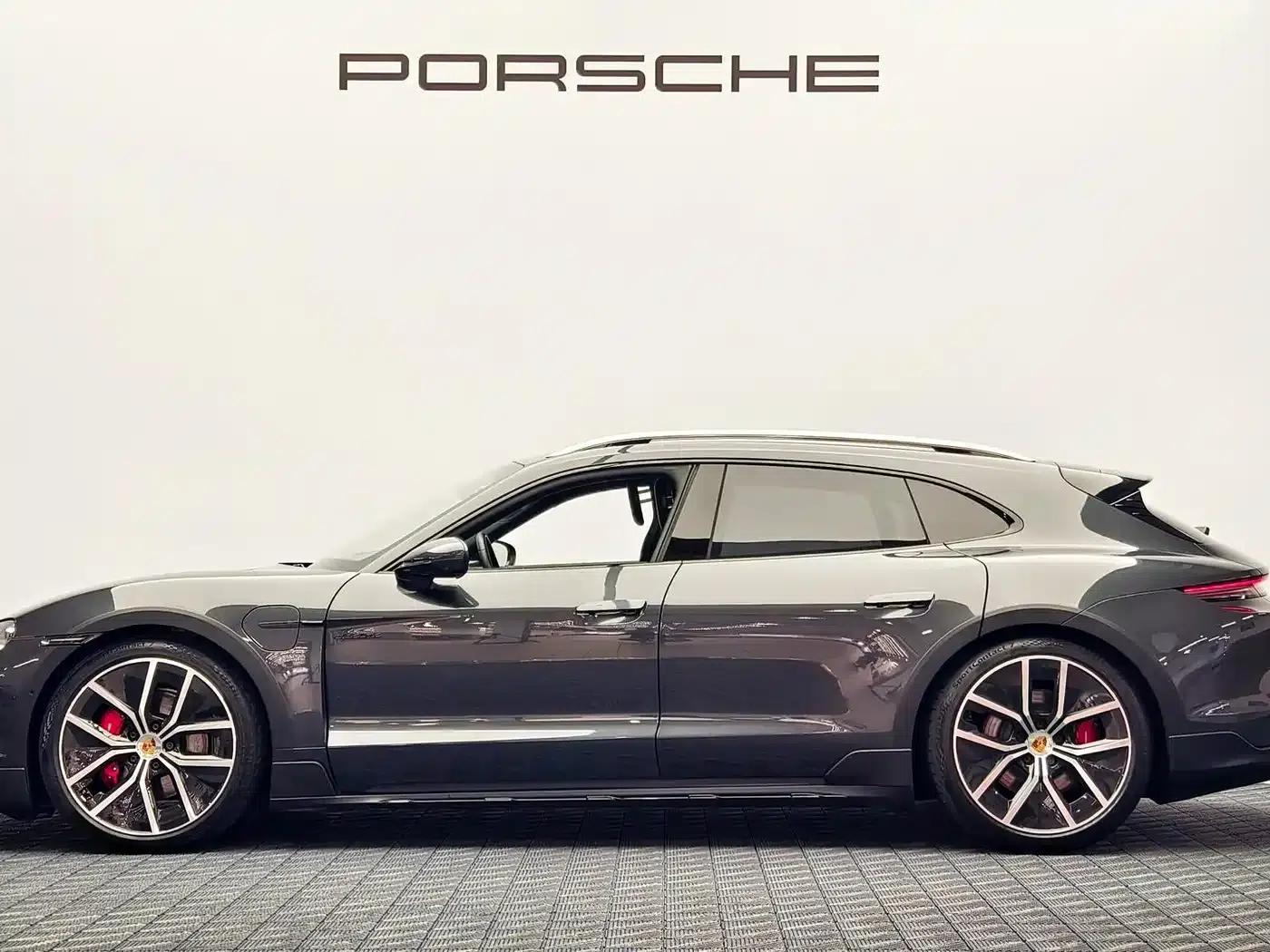 Taycan 2025 Taycan 4S Cross Turismo — миниатюра 4