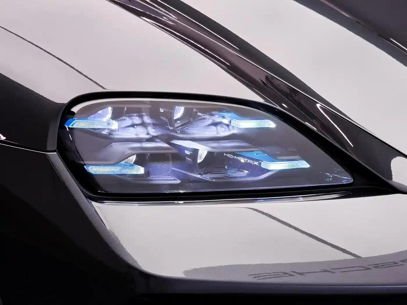 Taycan 2025 Taycan 4S Cross Turismo — миниатюра 9