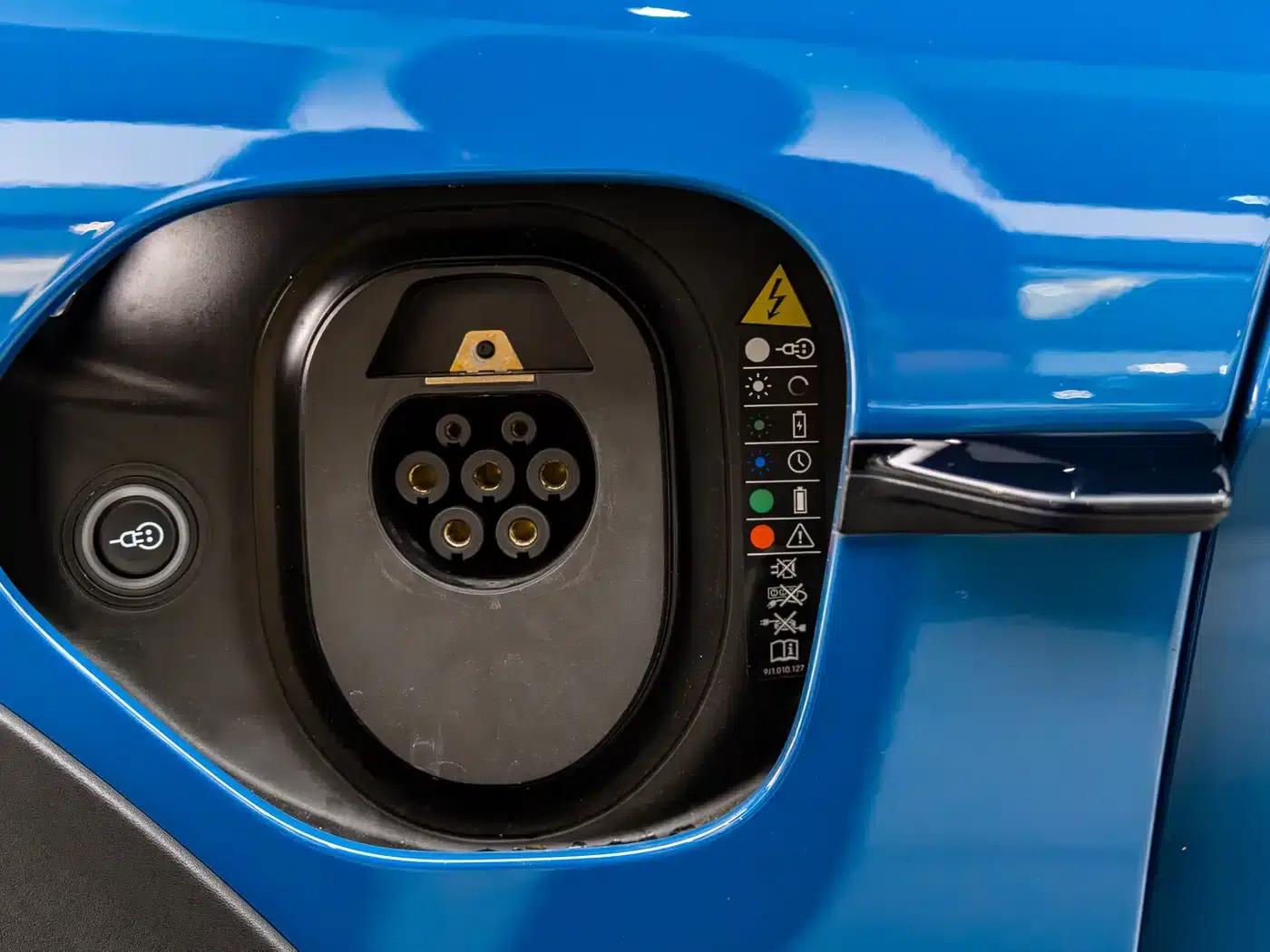 Taycan 2022 Taycan 4 Cross Turismo — миниатюра 29