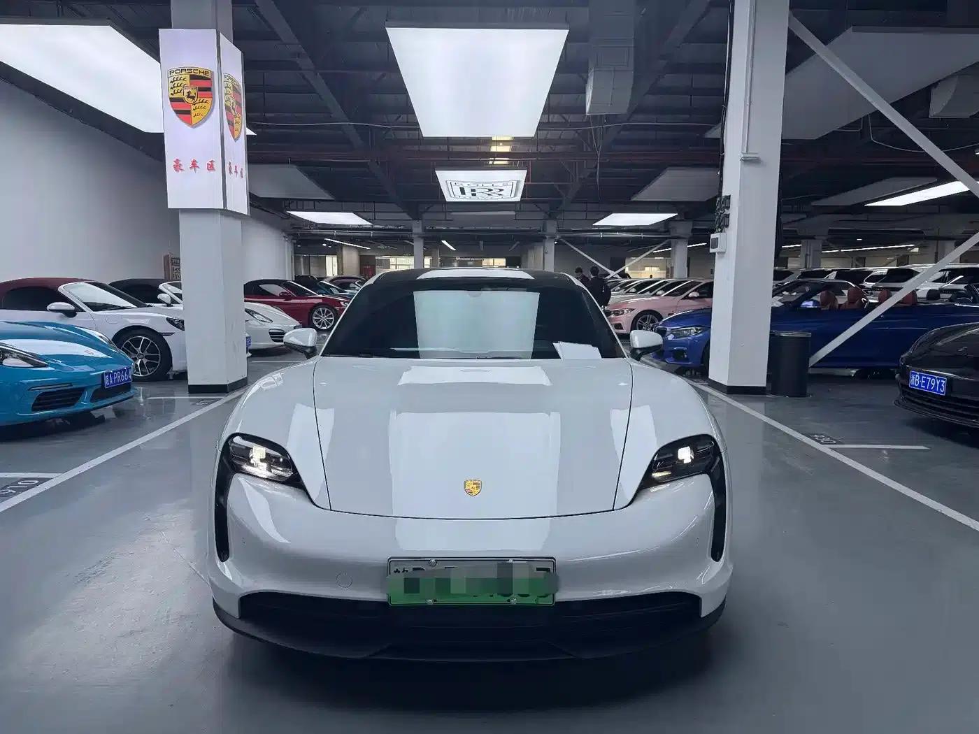 2020 Taycan — миниатюра 2
