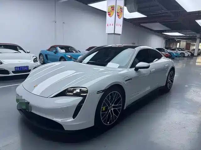 2020 Taycan