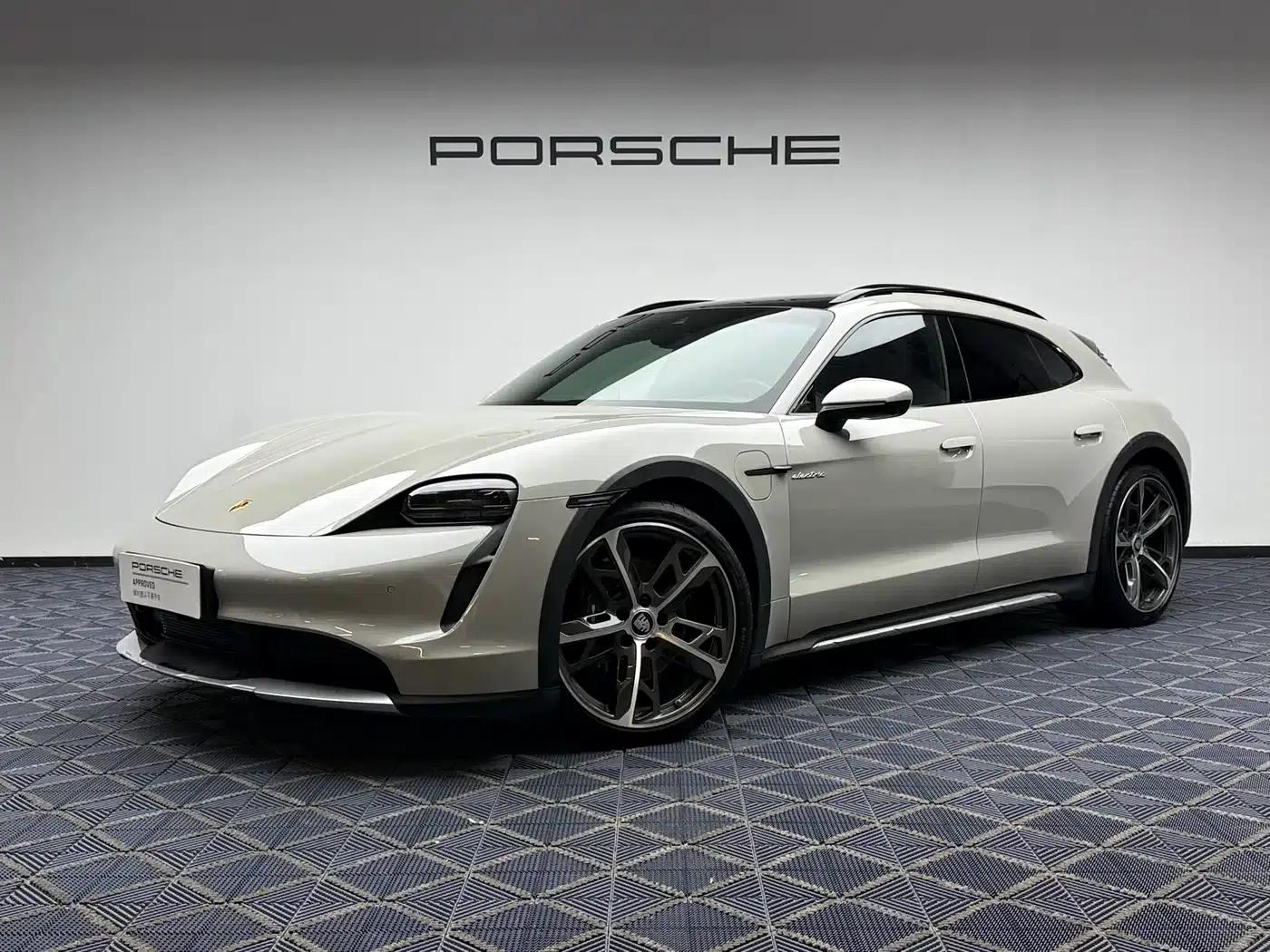 Taycan 2024 Taycan 4 Cross Turismo — миниатюра 1