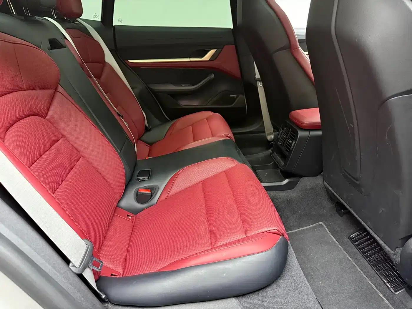 Taycan 2024 Taycan 4 Cross Turismo — миниатюра 6