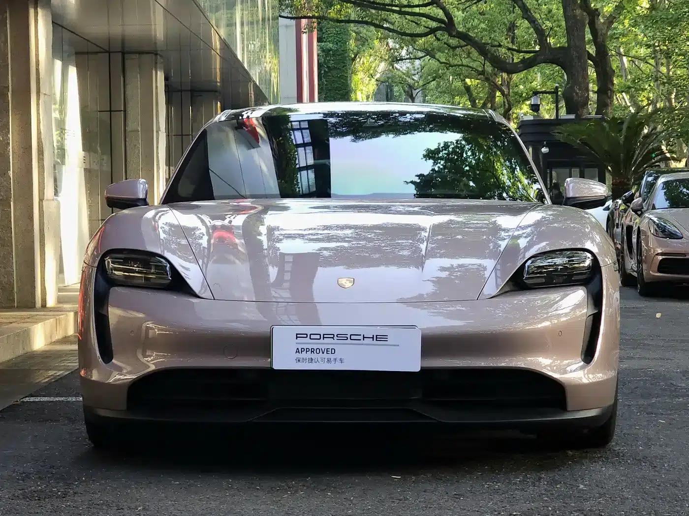 2022 Taycan Facelift — миниатюра 2