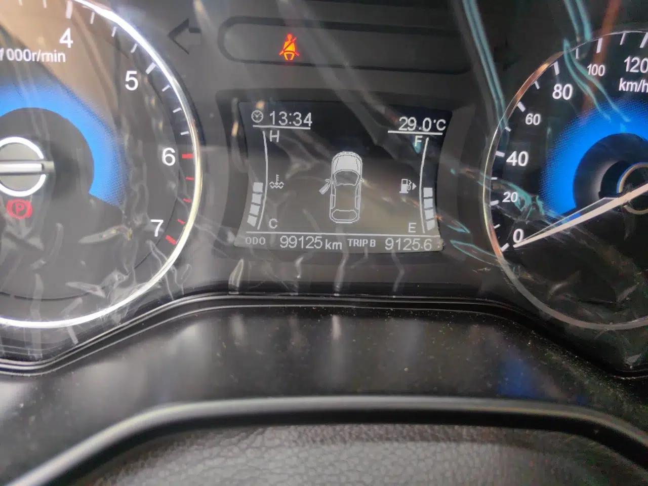 Dongfeng Fengon 580 2017 1.5T Manual Luxury Model — миниатюра 13