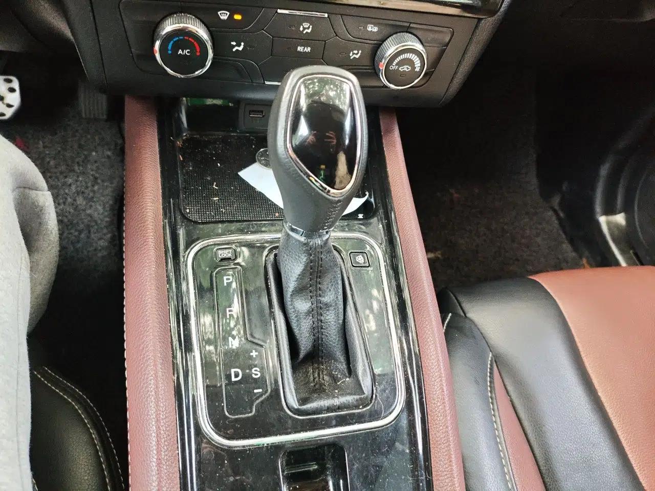 Dongfeng Fengon 580 2017 1.5T CVT Luxury Model — миниатюра 15