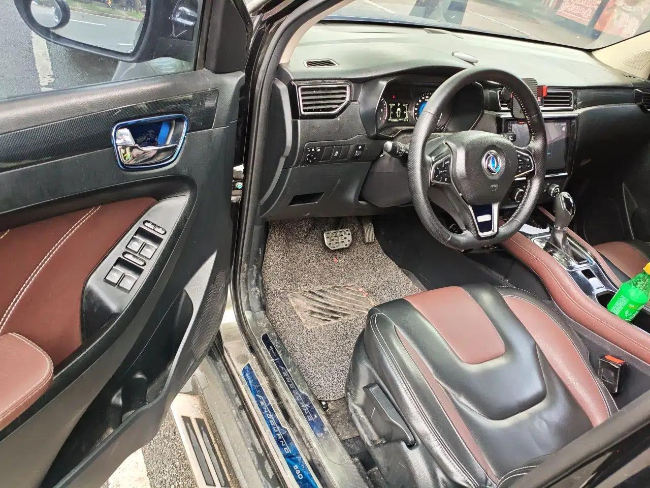 Dongfeng Fengon 580 2017 1.5T CVT Luxury Model — миниатюра 17