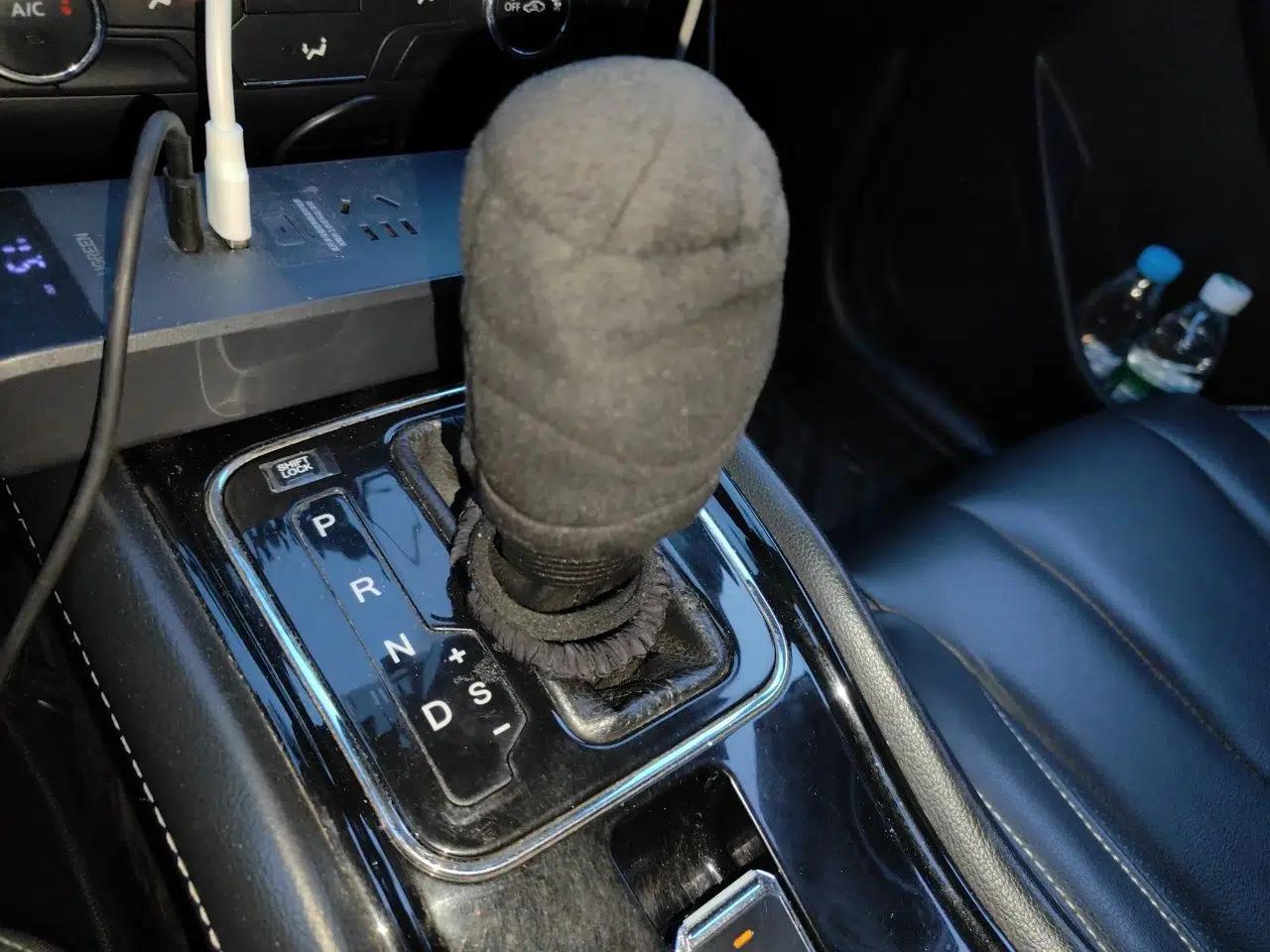 Dongfeng Fengon 580 2016 Revised Version 1.5T CVT Luxury Edition — миниатюра 15