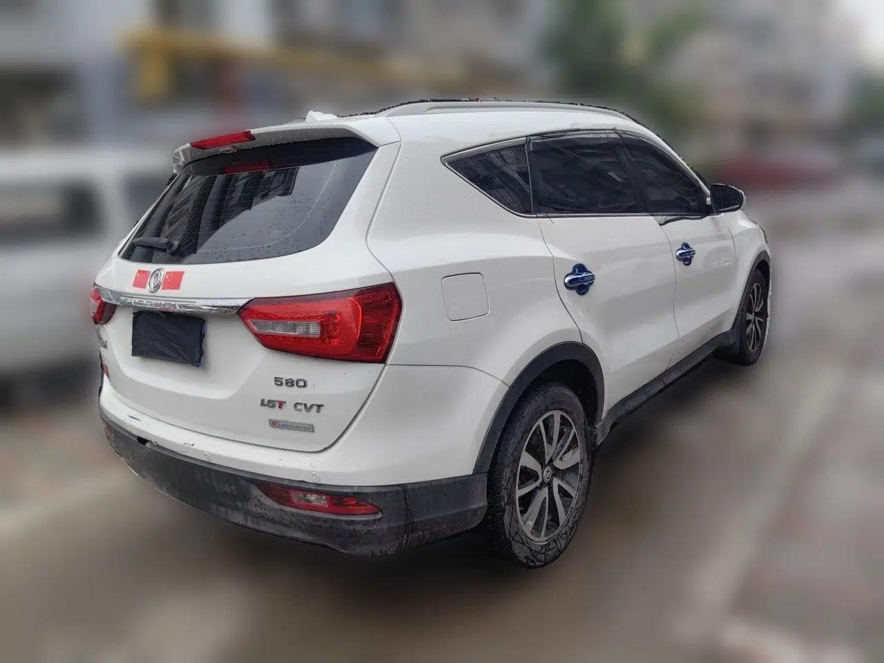 Dongfeng Fengon 580 2017 1.5T CVT Luxury Model — миниатюра 6