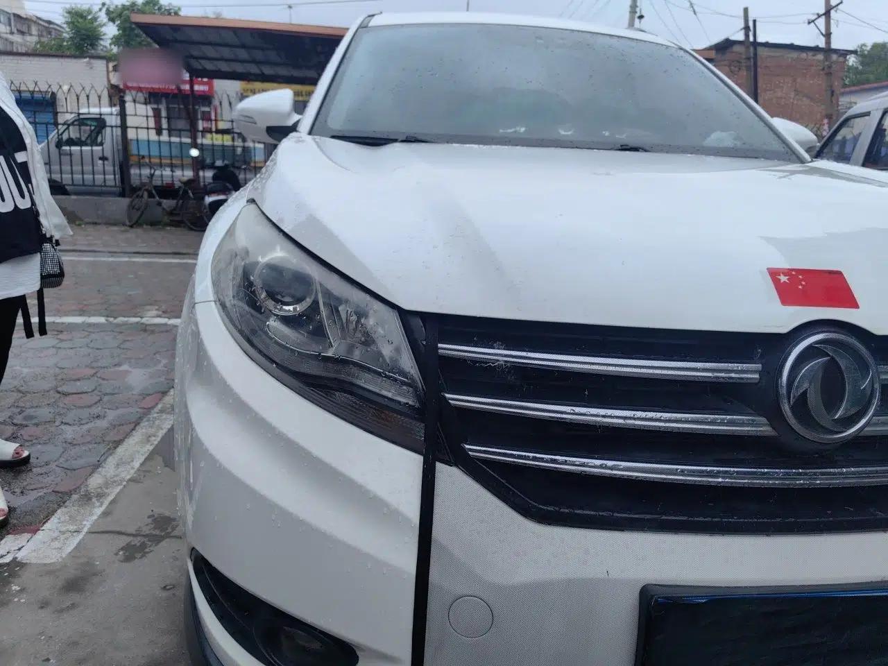 Dongfeng Fengon 580 2017 1.5T CVT Luxury Model — миниатюра 7