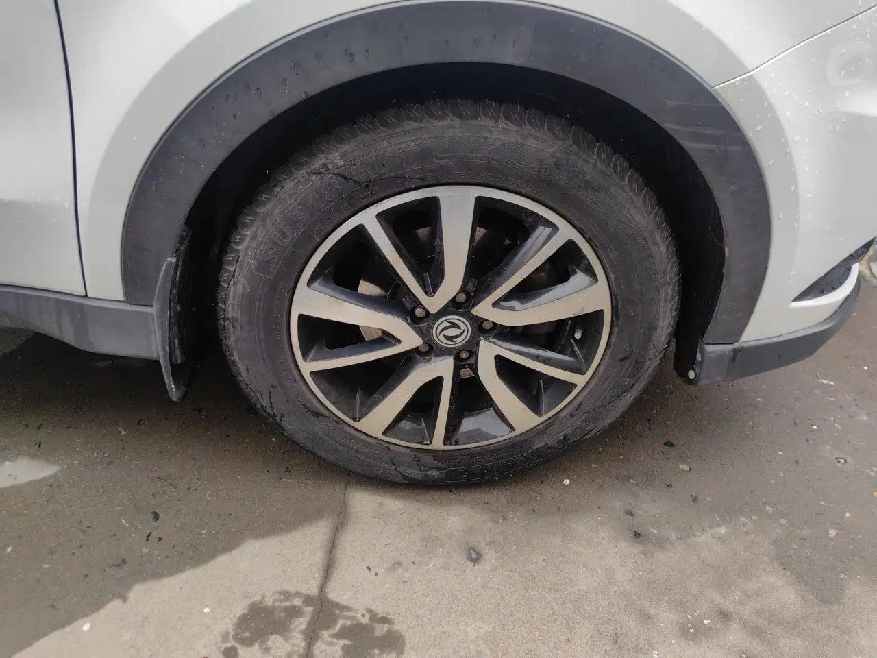 Dongfeng Fengon 580 2017 1.5T CVT Luxury Model — миниатюра 8
