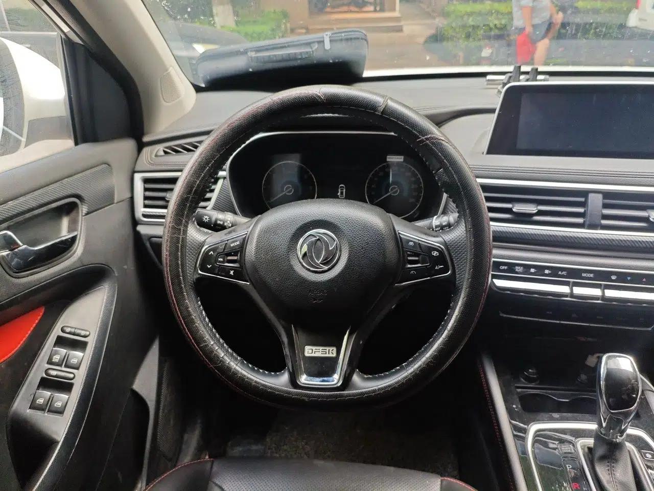 Dongfeng Fengon 580 2021 ☆ Star Edition 1.5T Automatic Luxury Version — миниатюра 11
