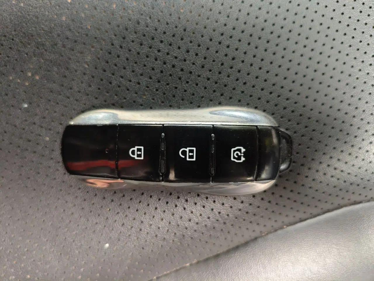 Dongfeng Fengon 580 2021 ☆ Star Edition 1.5T Automatic Luxury Version — миниатюра 9