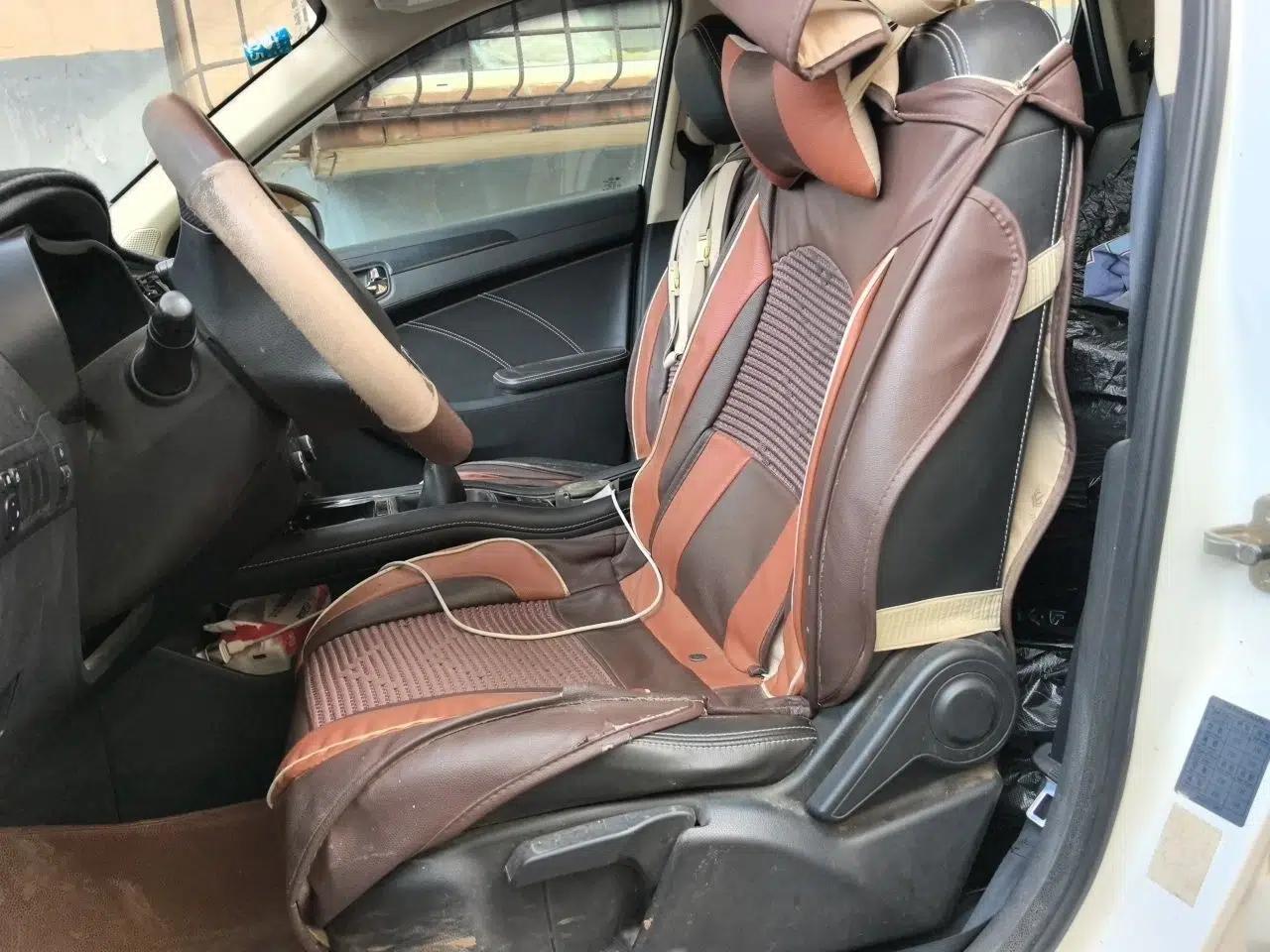 Dongfeng Fengon 580 2016 1.5T Manual Luxury Edition — миниатюра 16