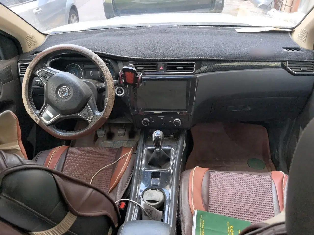 Dongfeng Fengon 580 2016 1.5T Manual Luxury Edition — миниатюра 10