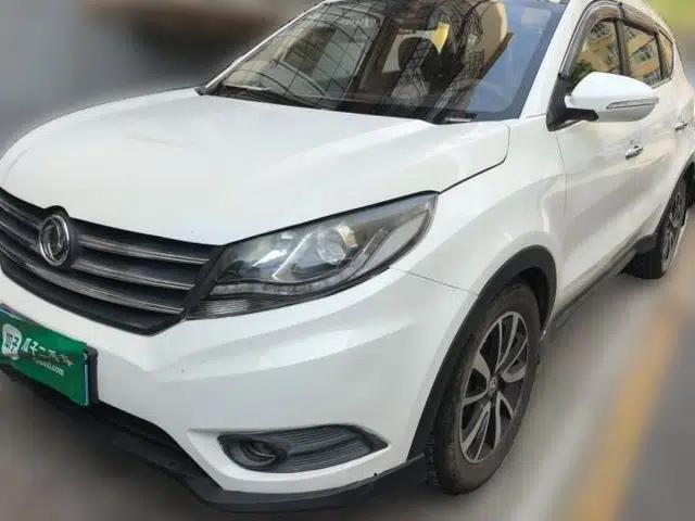 Dongfeng Fengon 580 2016 1.5T Manual Luxury Edition