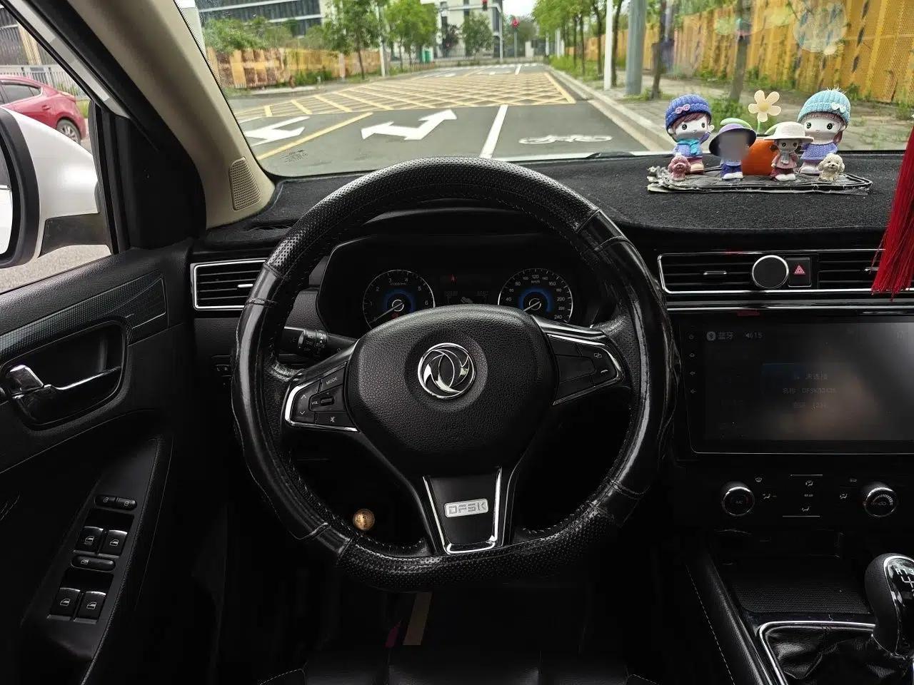 Dongfeng Fengon 580 2016 1.5T Manual Luxury Edition — миниатюра 11