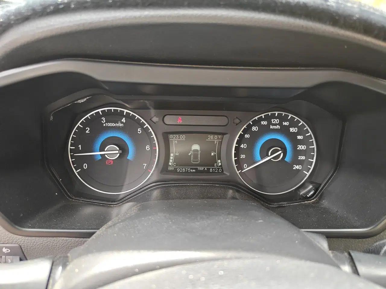 Dongfeng Fengon 580 2016 1.5T Manual Luxury Edition — миниатюра 12