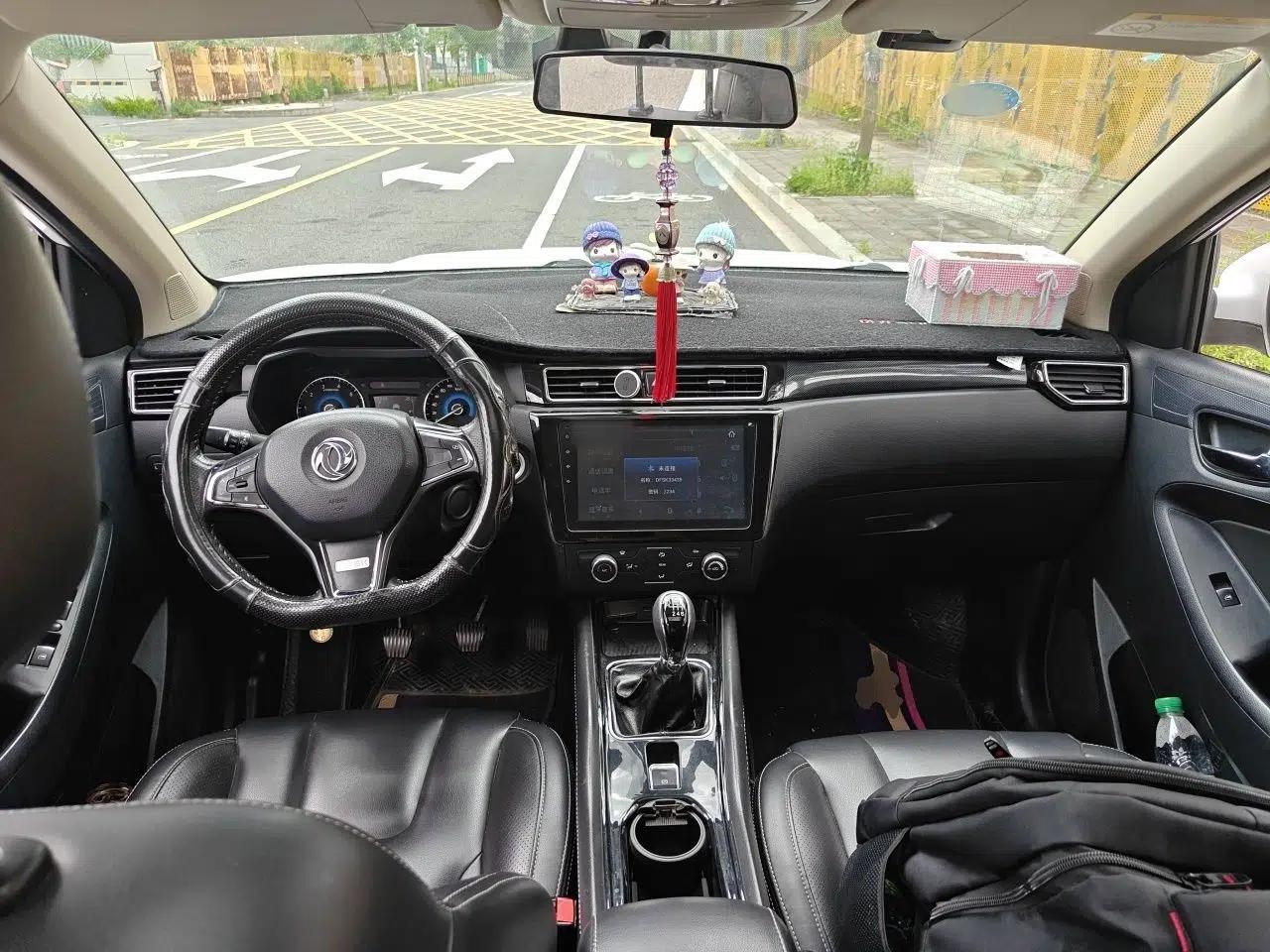 Dongfeng Fengon 580 2016 1.5T Manual Luxury Edition — миниатюра 10