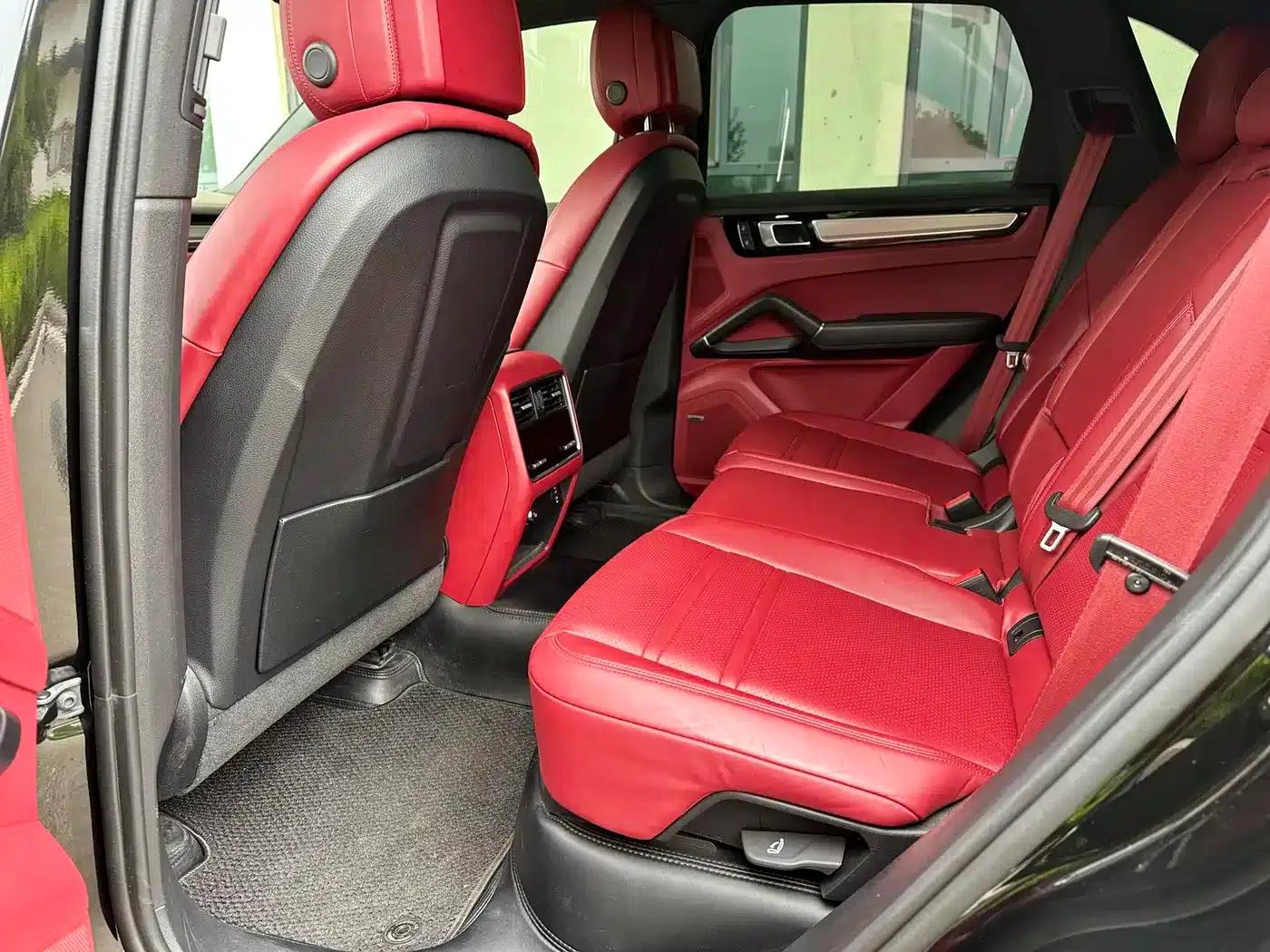 2023 Cayenne E-Hybrid 2.0T Platinum Edition — миниатюра 11