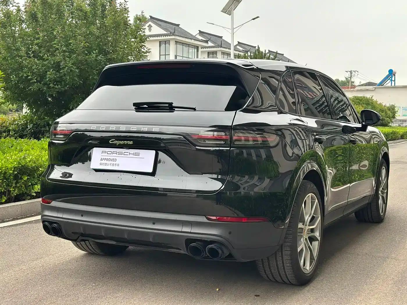 2023 Cayenne E-Hybrid 2.0T Platinum Edition — миниатюра 16