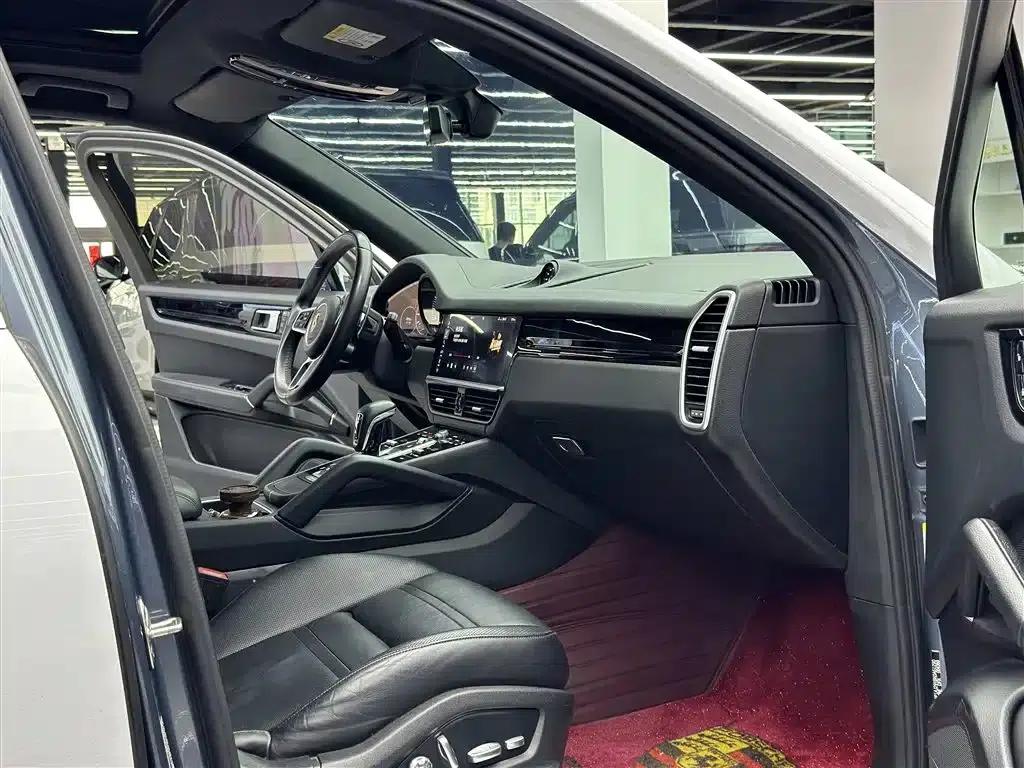 2019 Cayenne E-Hybrid 2.0T — миниатюра 8