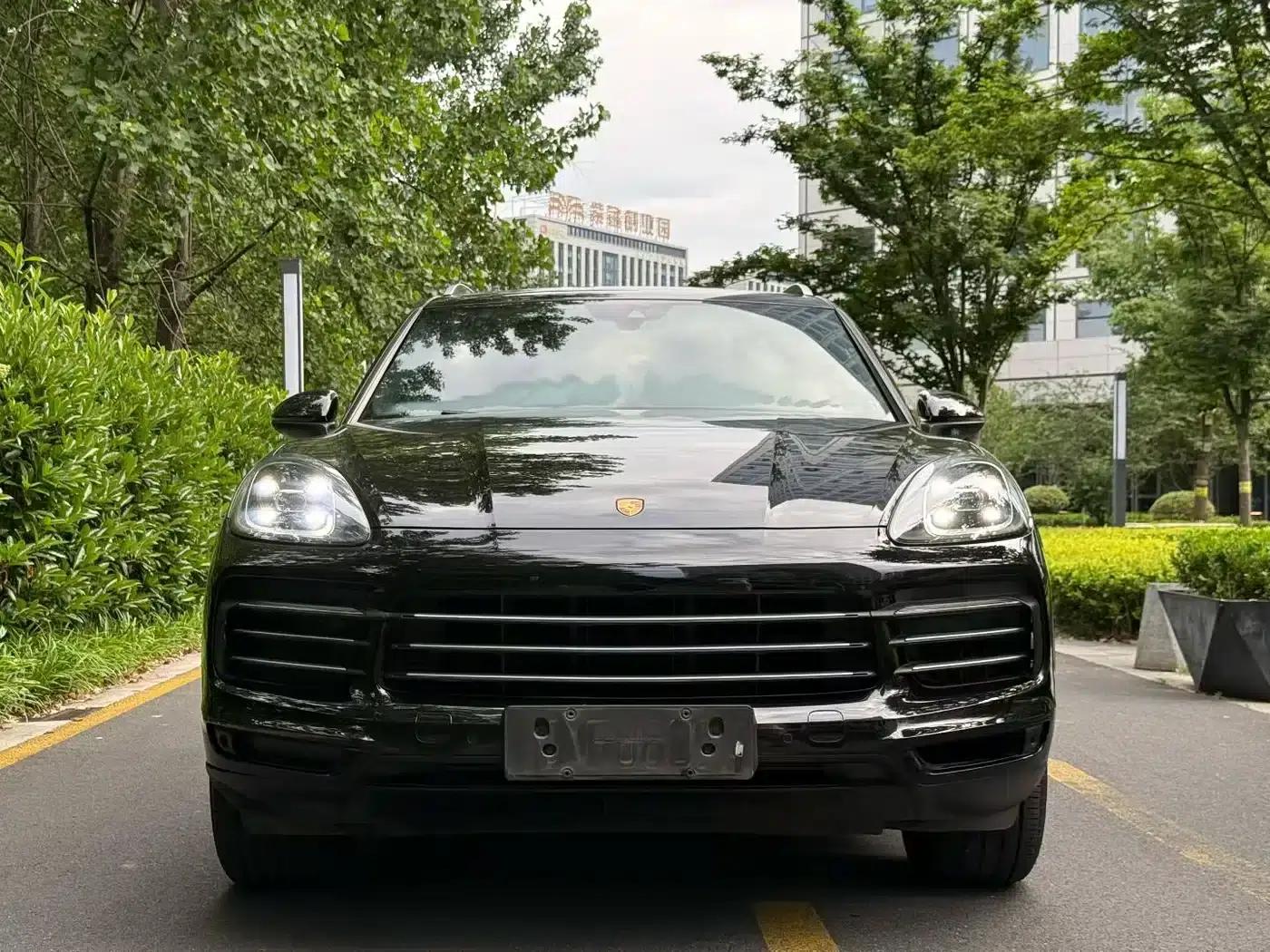 2019 Cayenne E-Hybrid 2.0T — миниатюра 2