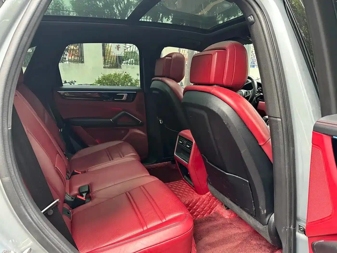 2022 Cayenne E-Hybrid 2.0T Platinum Edition — миниатюра 12