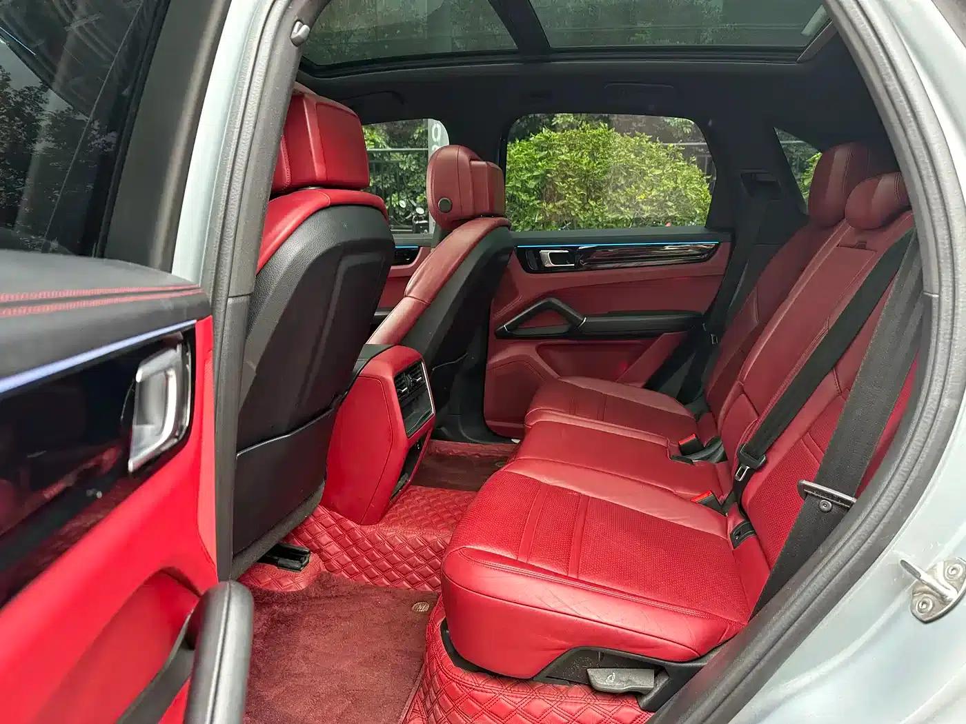 2022 Cayenne E-Hybrid 2.0T Platinum Edition — миниатюра 5