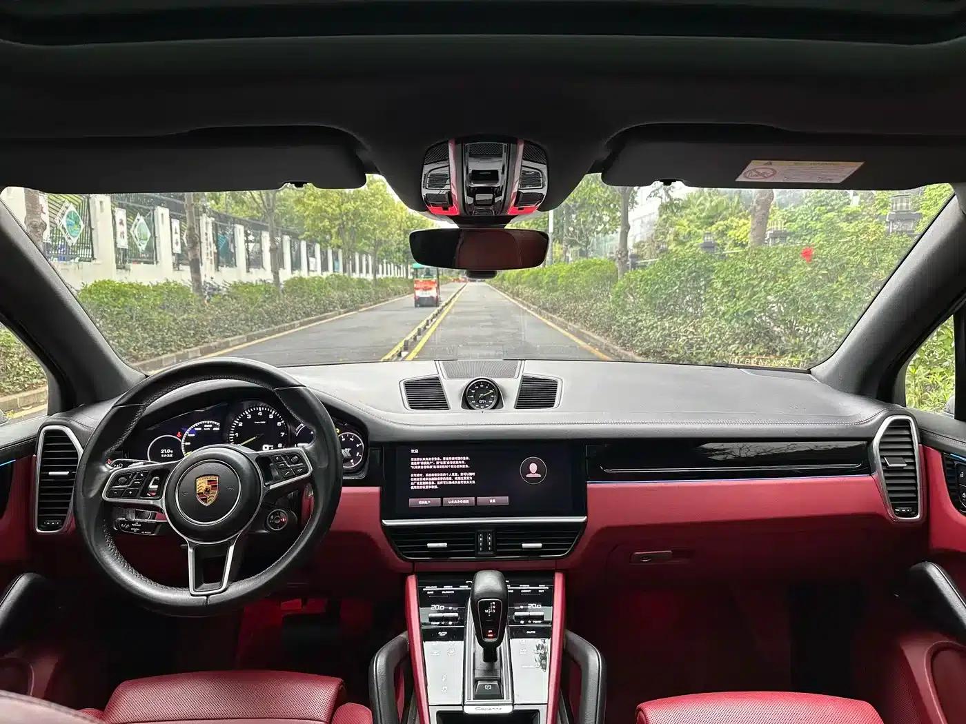 2022 Cayenne E-Hybrid 2.0T Platinum Edition — миниатюра 6