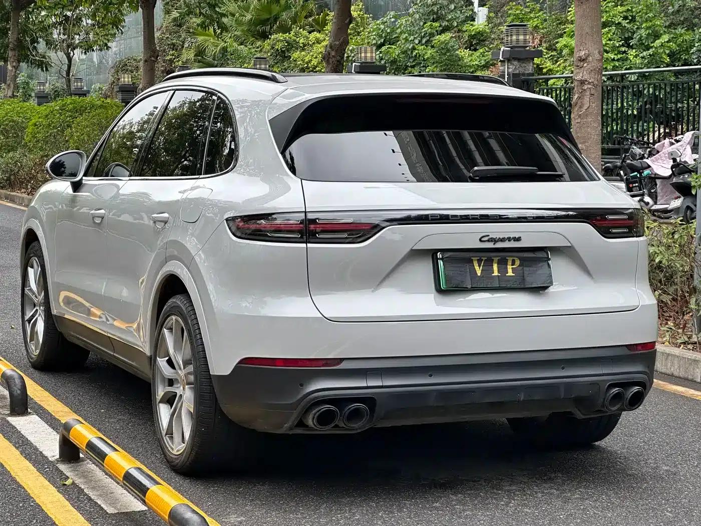 2022 Cayenne E-Hybrid 2.0T Platinum Edition — миниатюра 7
