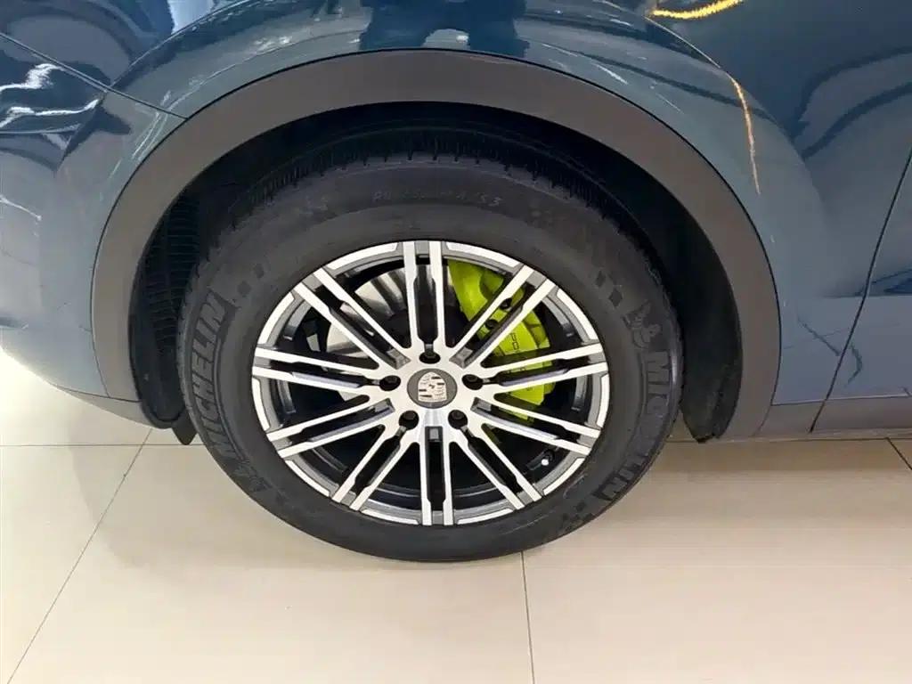 2019 Cayenne E-Hybrid 2.0T — миниатюра 23