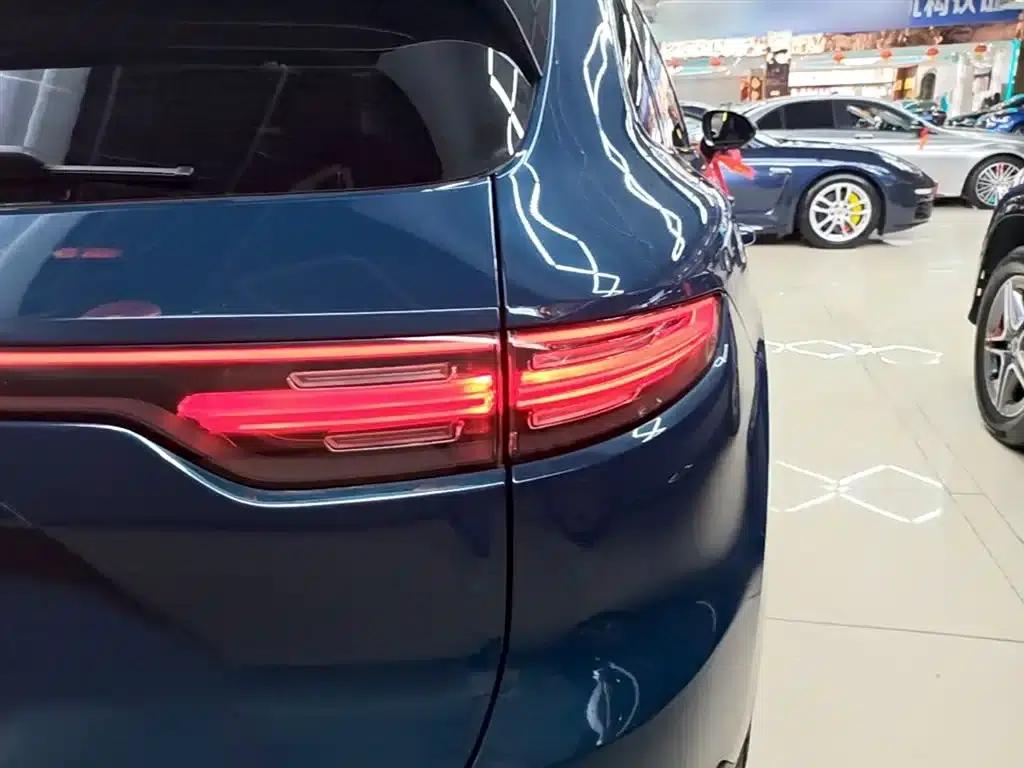 2019 Cayenne E-Hybrid 2.0T — миниатюра 8