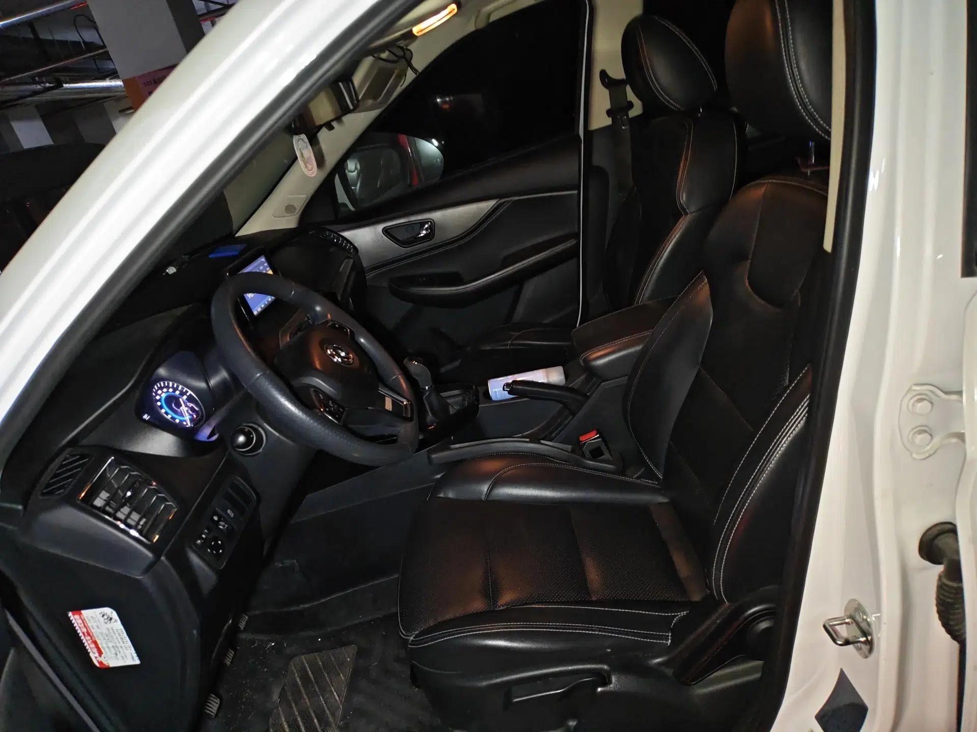 Dongfeng Fengon S560 2018 1.8L Manual Comfort 7-Seater — миниатюра 14