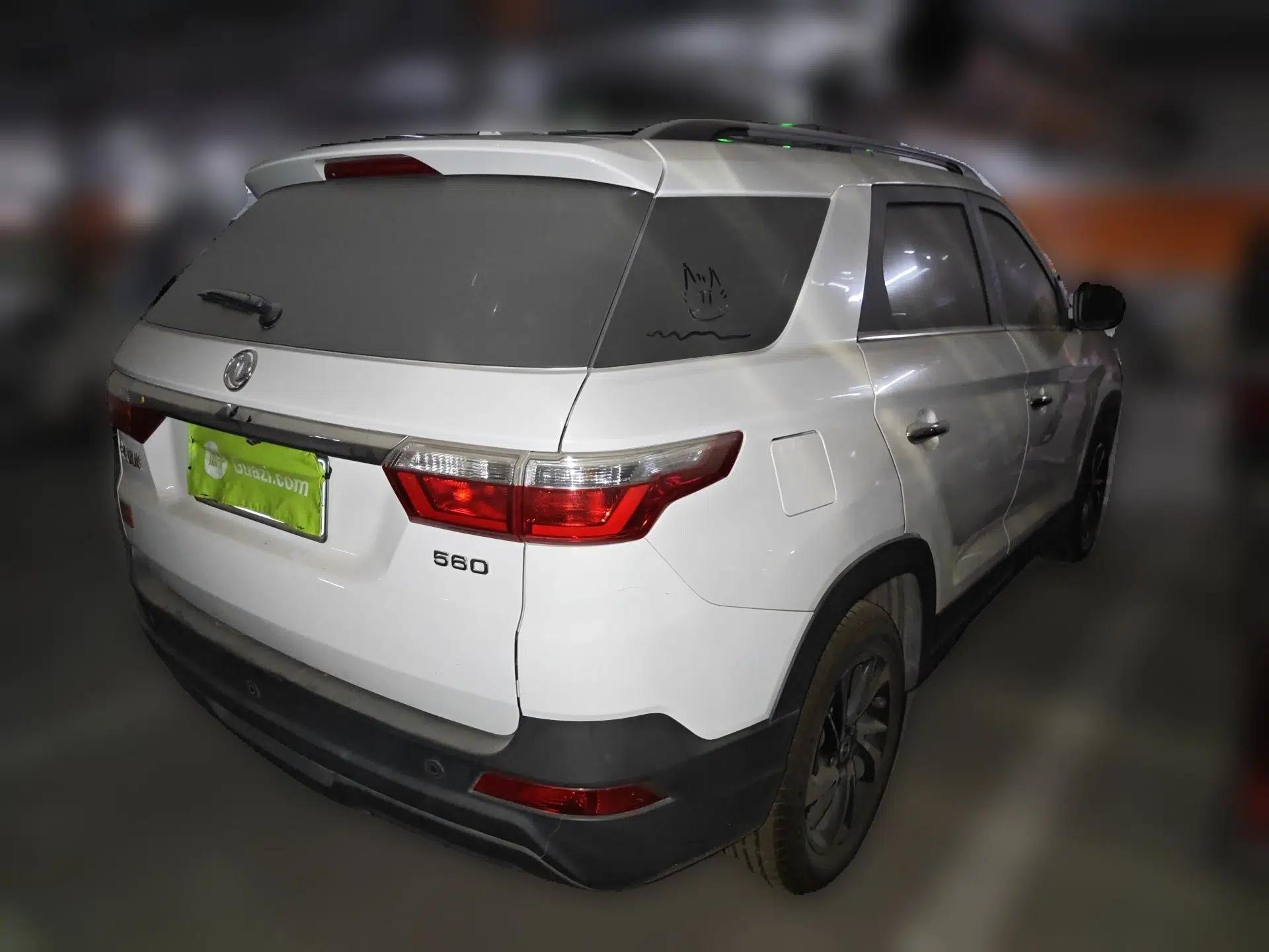 Dongfeng Fengon S560 2018 1.8L Manual Comfort 7-Seater — миниатюра 6