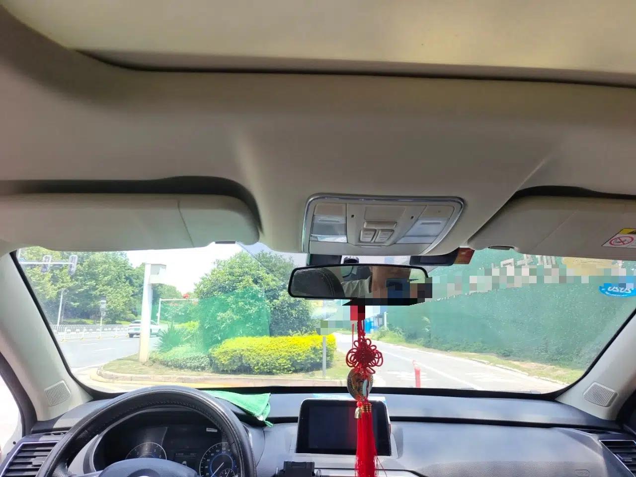 Dongfeng Fengon S560 2018 1.8L CVT Prestige Model — миниатюра 15