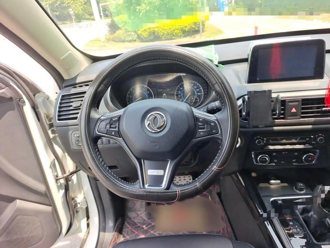 Dongfeng Fengon S560 2018 1.8L CVT Prestige Model — миниатюра 9