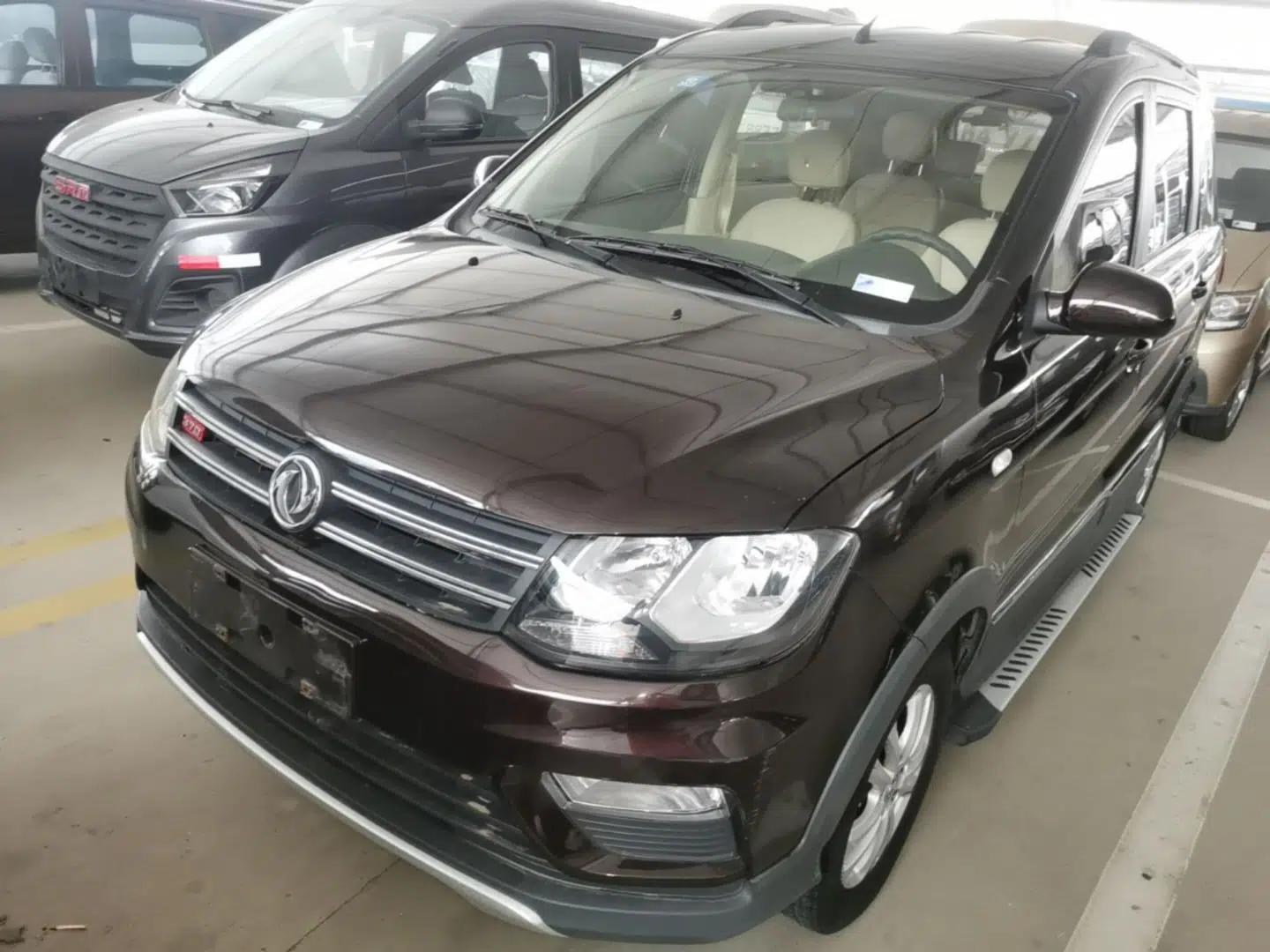 Dongfeng Fengon 370 2016 1.5L Manual Standard Edition SFG15-05 7 Seats — миниатюра 1