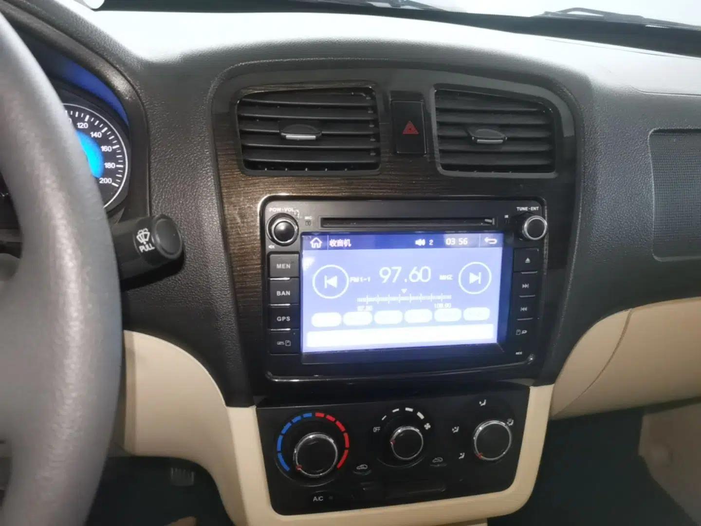Dongfeng Fengon 370 2016 1.5L Manual Standard Edition SFG15-05 7 Seats — миниатюра 15
